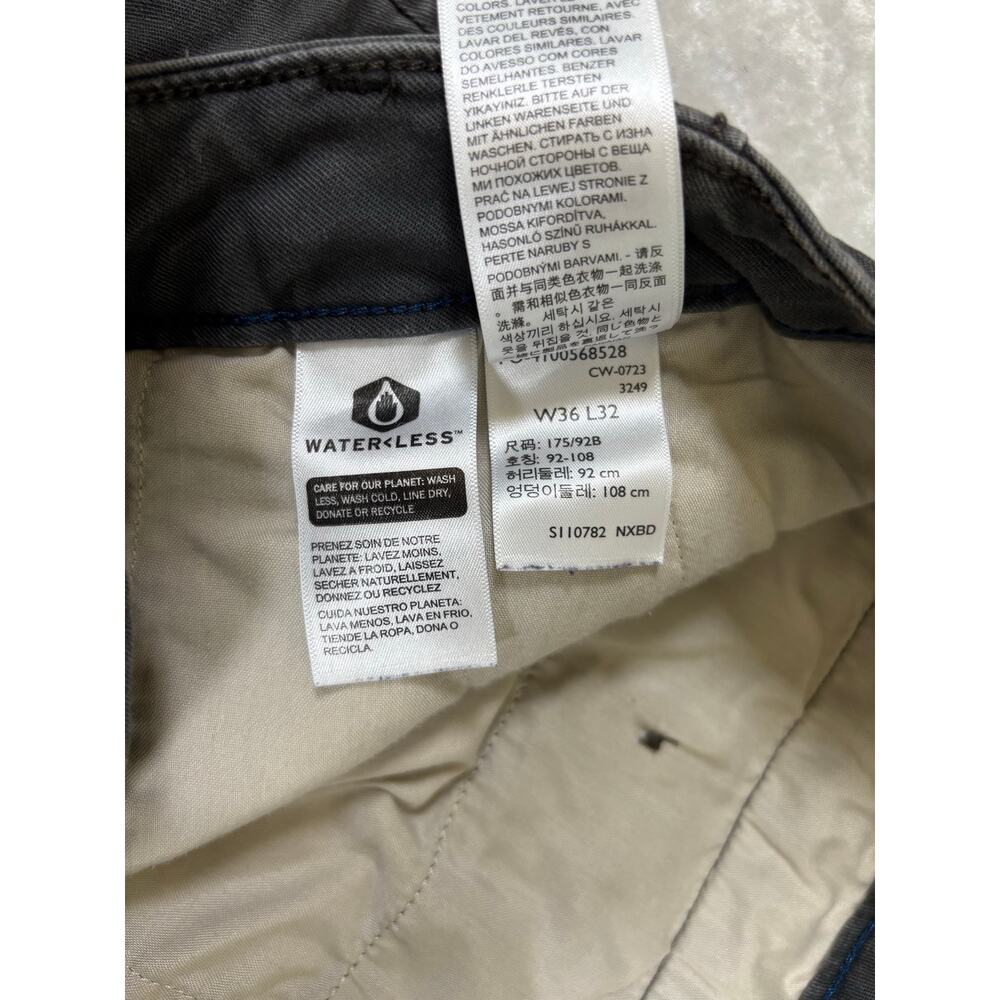 Men’s Levi Cargo Pants size 36X32 - Picture 4 of 11